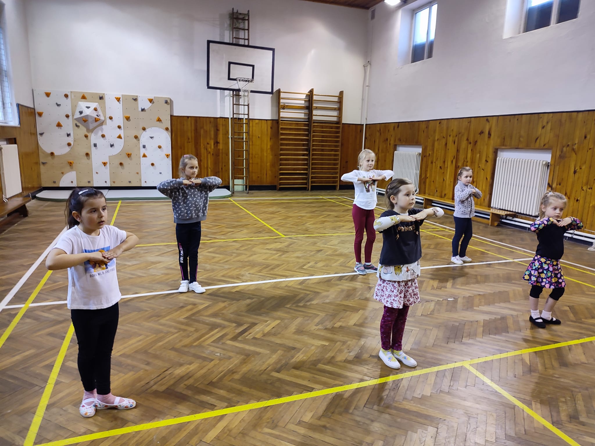 Mažoretky - Ski klub Velké Karovice